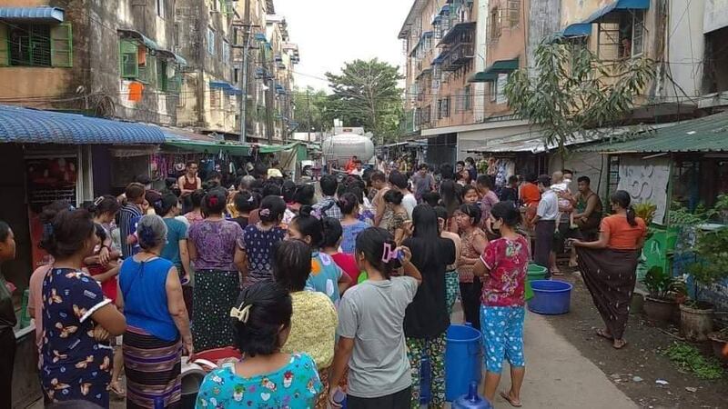 Residents of Yangon's North Dagon township wait in line for a tanker to distribute water, March 9, 2022. Credit: Citizen journalist