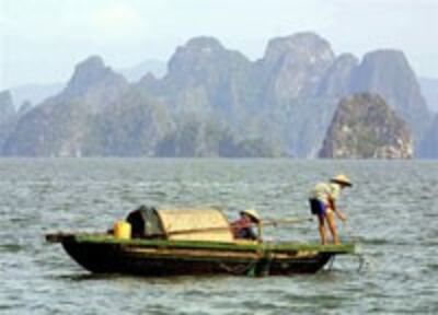 HaLongBay200.jpg