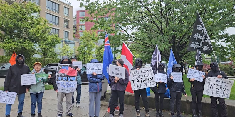 加拿大香港和台湾移民关注台湾国会乱象，称中国渗透干预迹象明显。(记者柳飞拍摄)