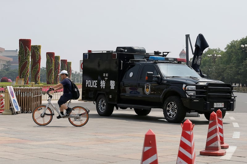 2019年6月4日，一辆警车部署在北京的天安门广场。（路透社）