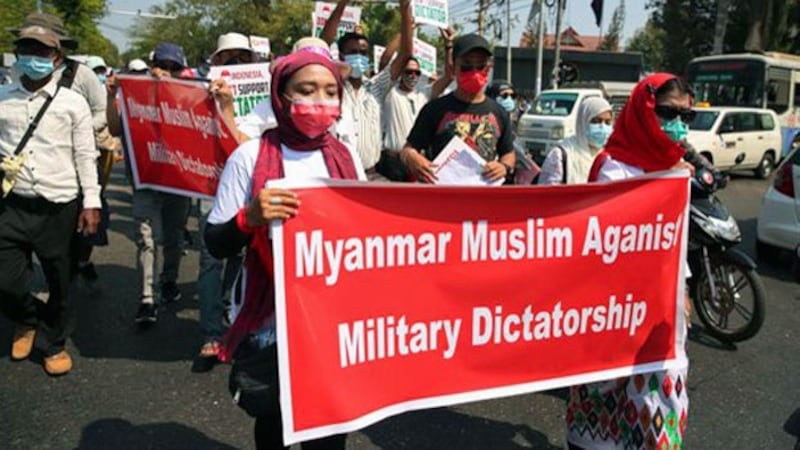 myanmar-ethnics-protest-yangon-feb24-2021.jpg