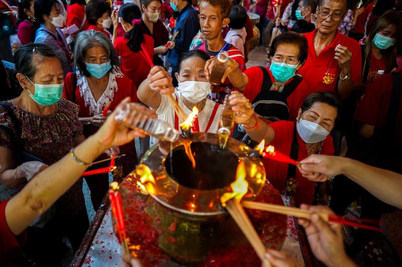 中国“寺庙经济”已成为一种新的现象，尤以年轻人最为醒目。