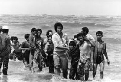 Boat_Refugees-250.jpg