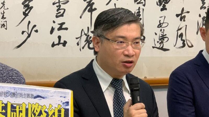 台湾香港协会理事长桑普称，香港若沦陷，台湾将首当其冲。(记者 黄春梅摄)