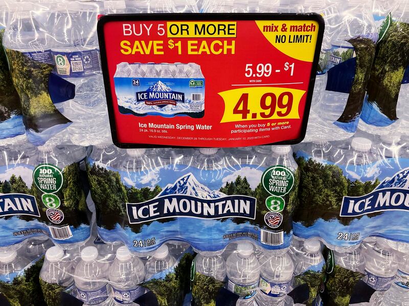 ENG_ENV_bottled_water_03172023.4.jpg