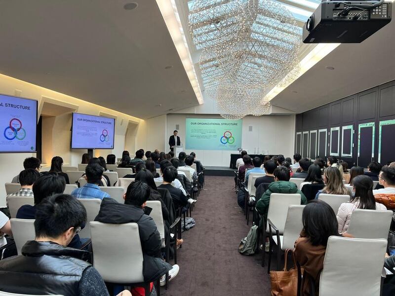 香港醫管局指，在英國的招聘活動吸引超過500人在現場及網上參與。（港府新聞處圖片）