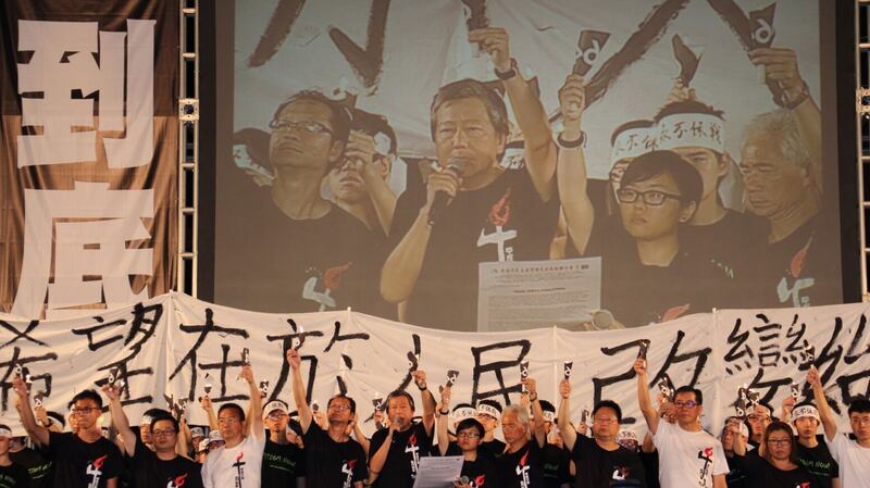 2014年香港学联代表参加2014年六四烛光晚会。（脸书图片）