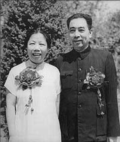 Ông Chu Ân Lai (phải). Photo courtesy of Wikipedia.