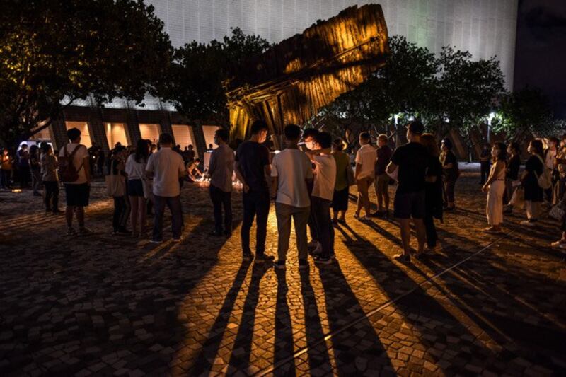 “港版国安法”通过，香港出现“质变和量变”，资金和人才正在离开，经济可能短期维持繁荣，政治和言论空间恐怕限缩。(法新社)