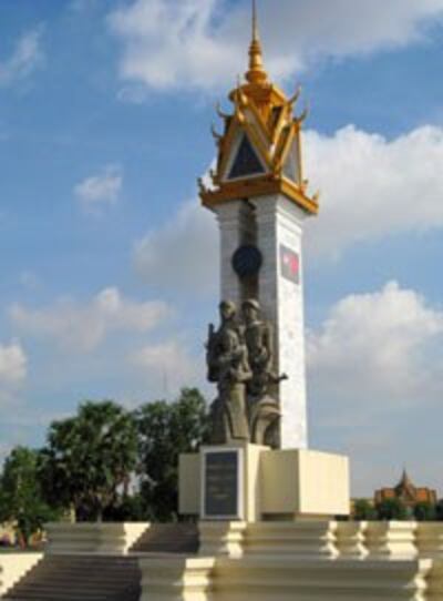 cambodia-vn-monument.jpg