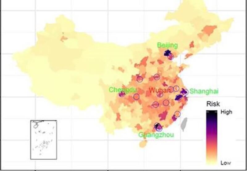 正月前4周人群从18个高风险城市（篮圈）流向其它地区并传播新型冠状病毒的风险. 来源：英国南安普顿大学世界人口工程（World Pop）主导的研究报告《武汉新型冠状病毒在中国和全球的传播风险的初步分析报告》（作者授权使用）