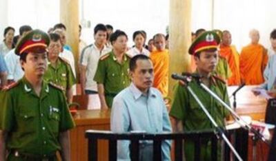 Chính quyền Việt Nam ở An Giang bắt xử nhà sư Khmer Tim Sakhorn tháng 5 -2007 