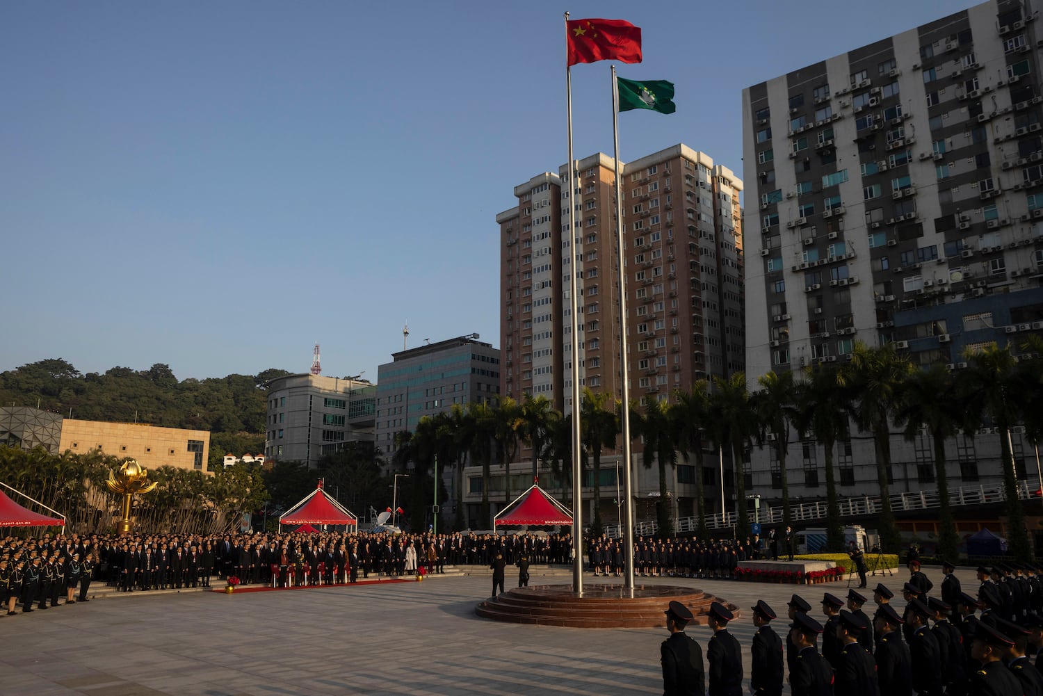 2024年12月20日，庆祝澳门回归中国25周年的升旗仪式。