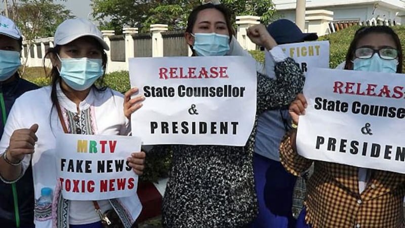 myanmar-forest-dept-workers-protest-naypyidaw-feb11-2021.jpg