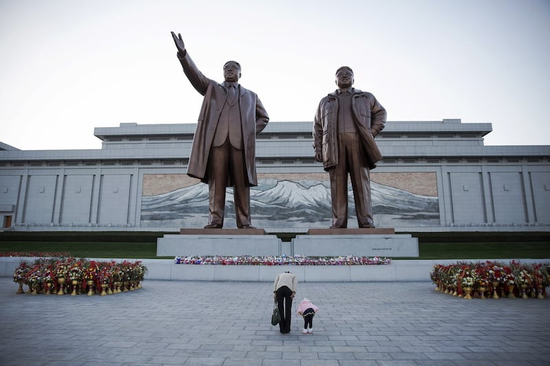 2015-10-11T120000Z_309197552_GF10000240944_RTRMADP_3_NORTHKOREA-ANNIVERSARY.JPG