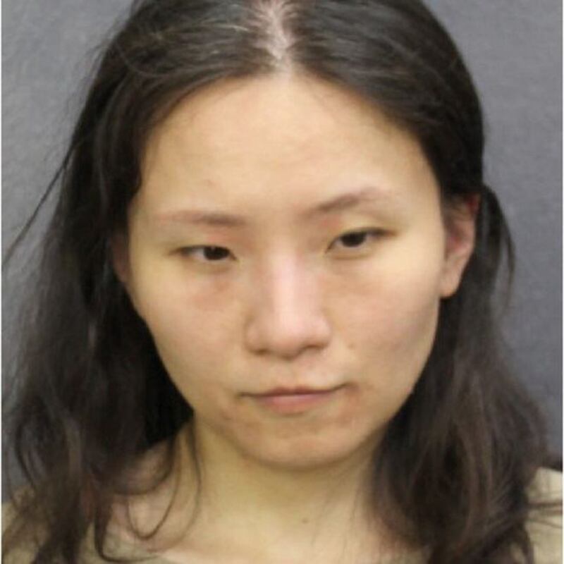 擅自闯入美国总统特朗普私人庄园的中国女子张玉婧。（Broward County Sheriff's Office）