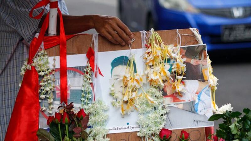 myanmar-prayer-almsgiving-shooting-victims-hledan-yangon-mar2-2021.jpg