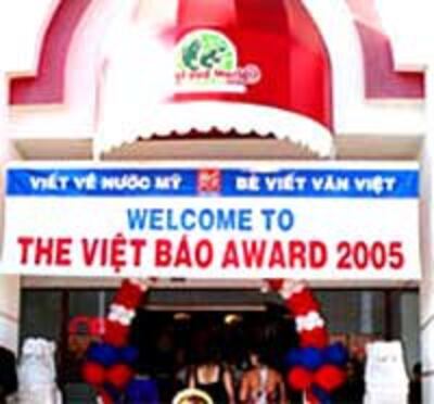 VietbaoAward200.jpg